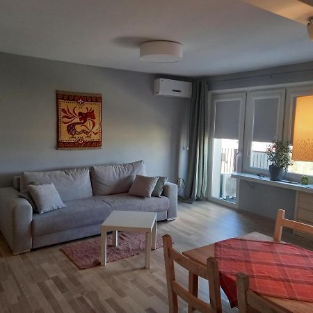 Apartament Promenada Czestochowa Bagian luar foto