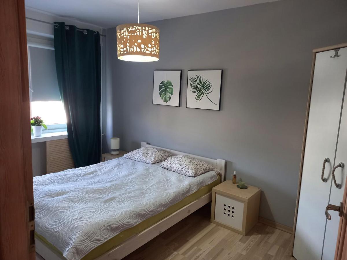 Apartament Promenada Czestochowa Bagian luar foto
